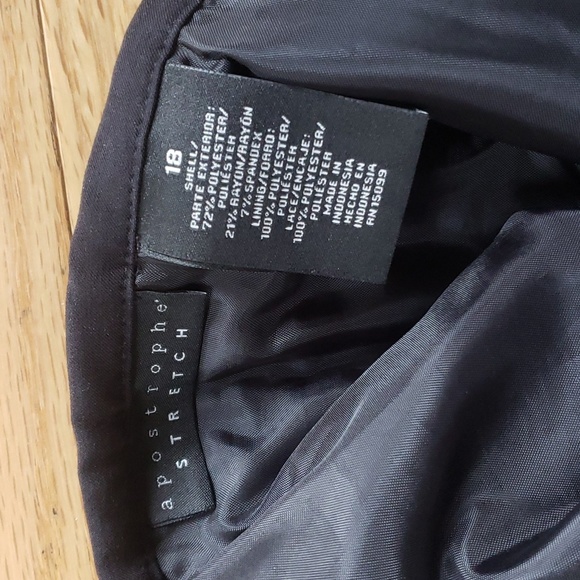 Pleated mid calf skirt - Picture 4 of 4